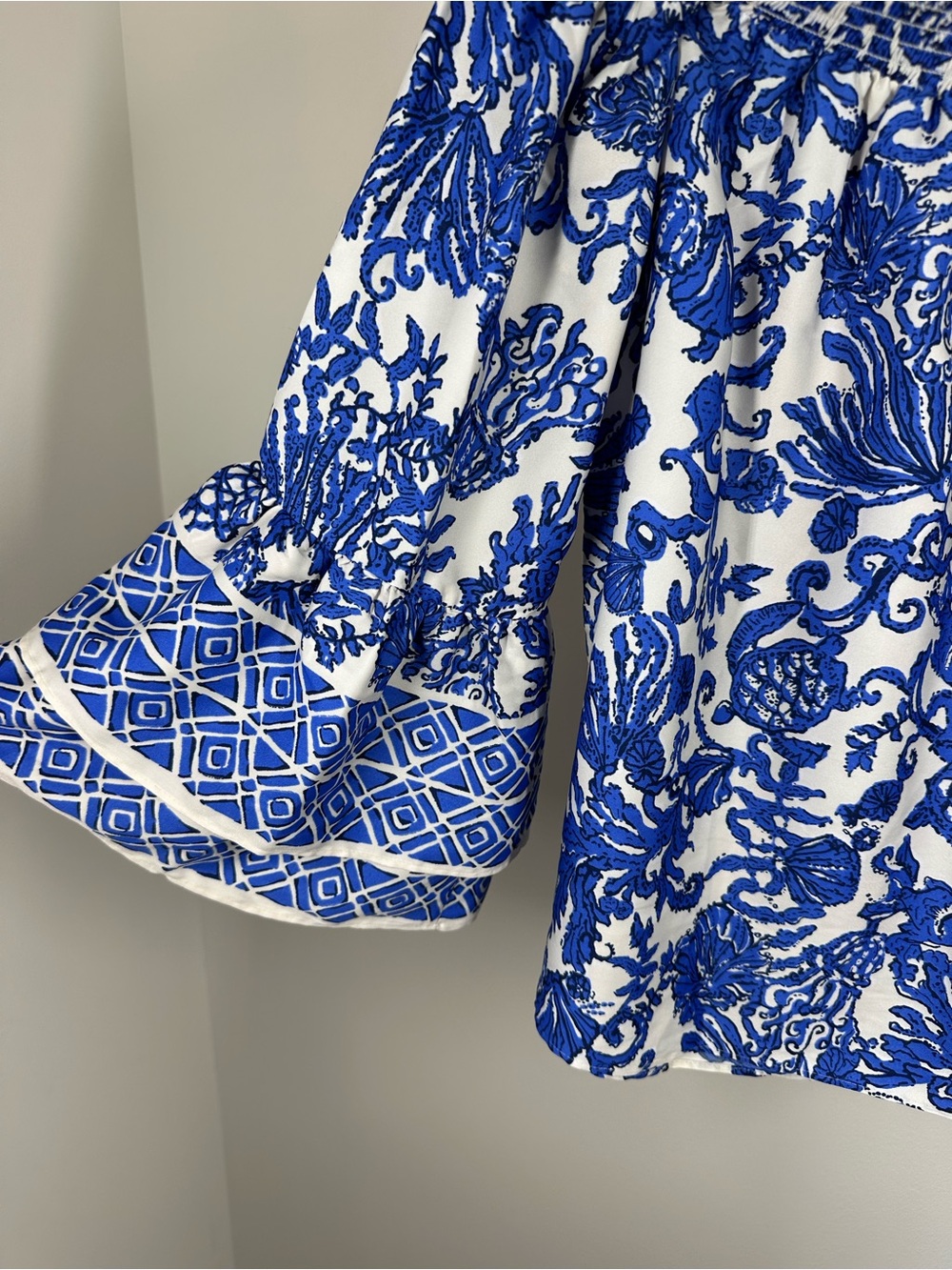 Lilly Pulitzer Women’s Kaori 3/4 Sleeve Off Shoulder Deeper Coconut Ride With Me - Picture 4 of 10
